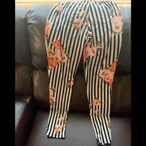 Flowers stretch pants